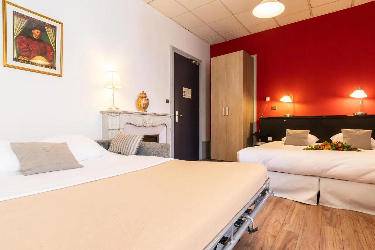 Hotel Des Bains Aix-les-Bains 2*,